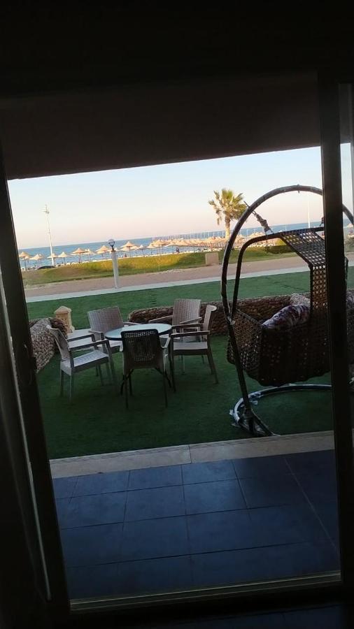 Seaview Chalets In Porto South Beach - Families Only 艾因苏赫纳 外观 照片
